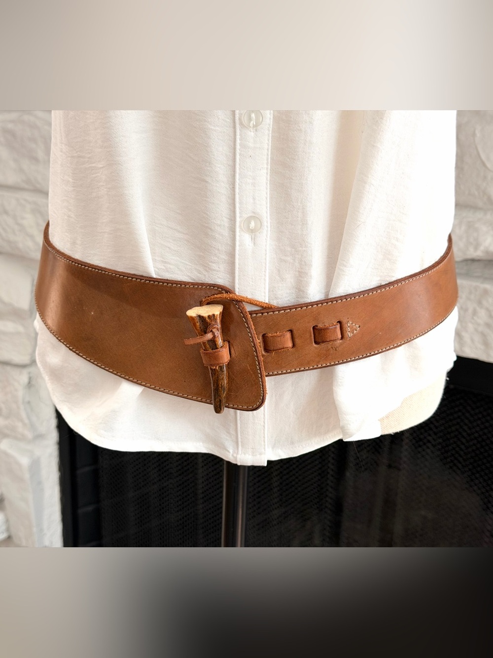 Vintage Banana Republic Leather Horn Buckle Belt Made in England M/L Retro